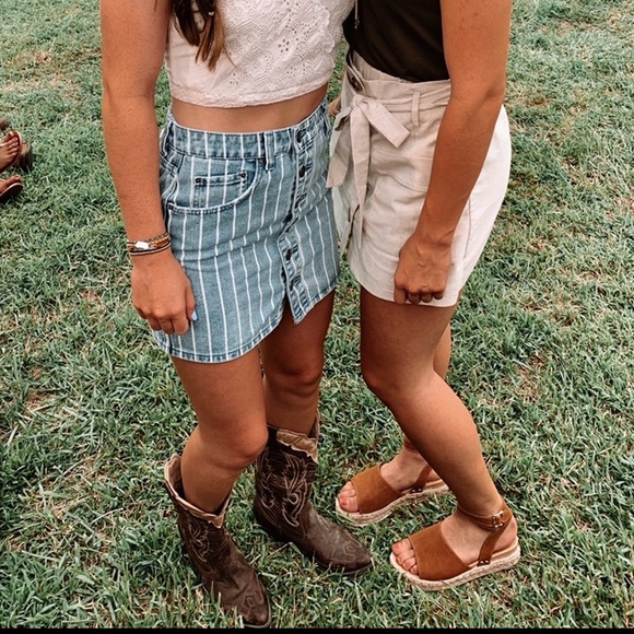 Billabong jean skirt - Picture 3 of 4